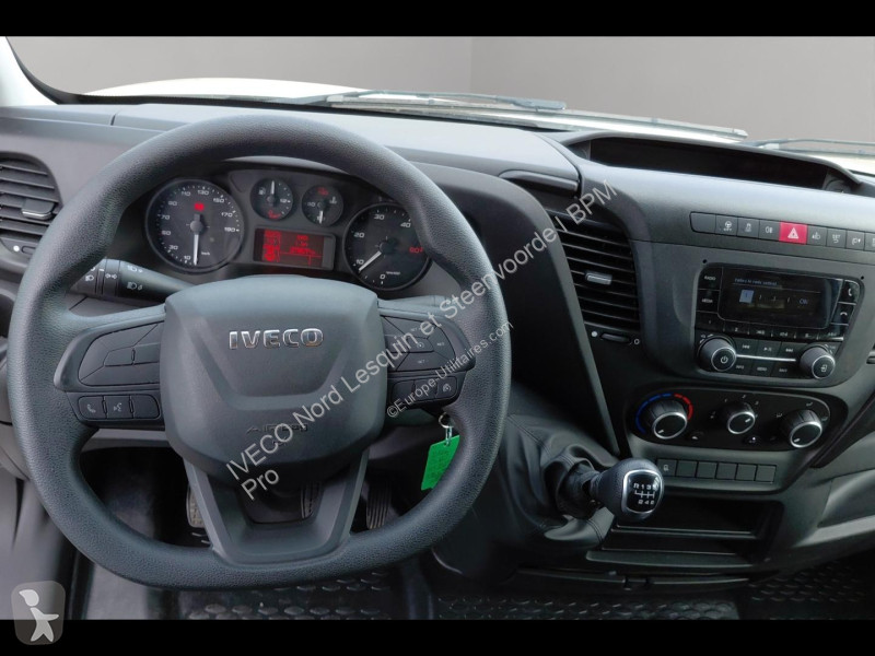 Véhicule utilitaire Iveco CCb 35C16H...
