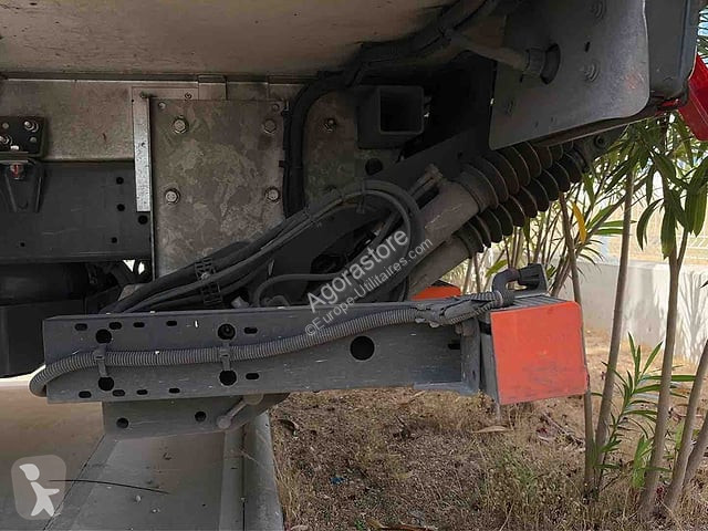 Véhicule utilitaire  70-NP