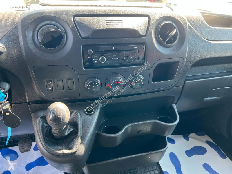 عربة نفعية Renault XXL Maxi...