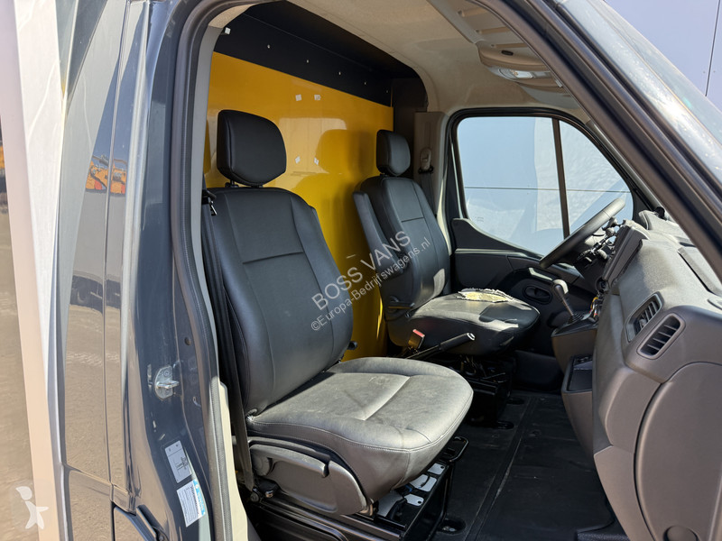 Véhicule utilitaire Renault Plancher T35 2.3...