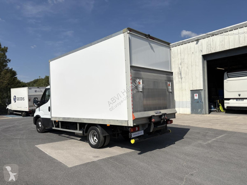 Iveco 35C16H 3.0 DHOLLANDIA CAM DE RECUL CLIM...