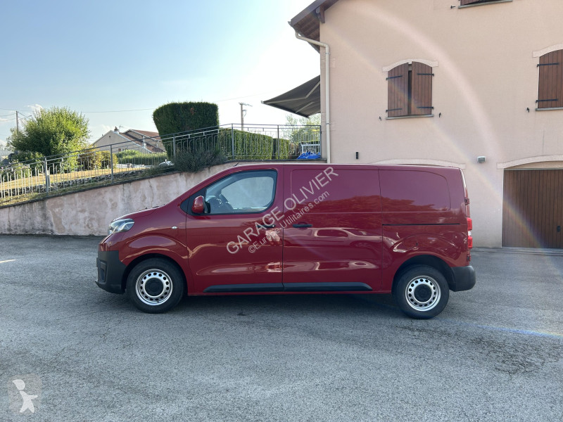 Véhicule utilitaire Toyota Proace Médium 2.0...