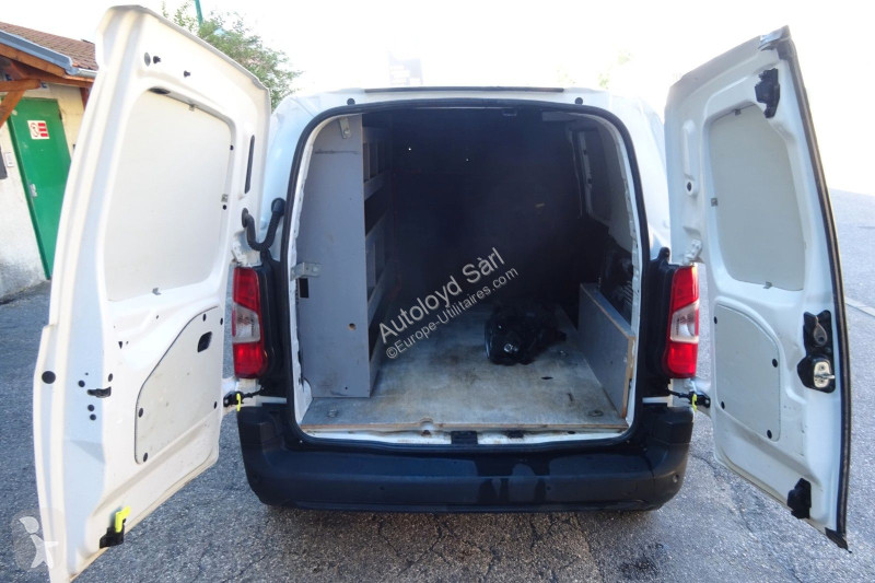 Véhicule utilitaire Peugeot PARTNER 1,5 HDI 100