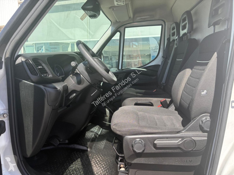 Iveco  35S16 HI-MATIC 20m3 van