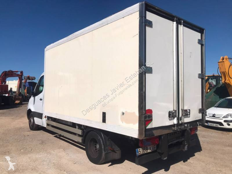 Mercedes  van