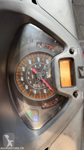 Коммерческий автомобиль Honda FES125