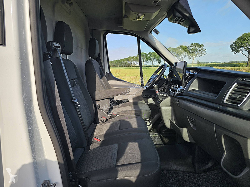 Véhicule utilitaire Ford 2.0 L3H3 Navi Camera!