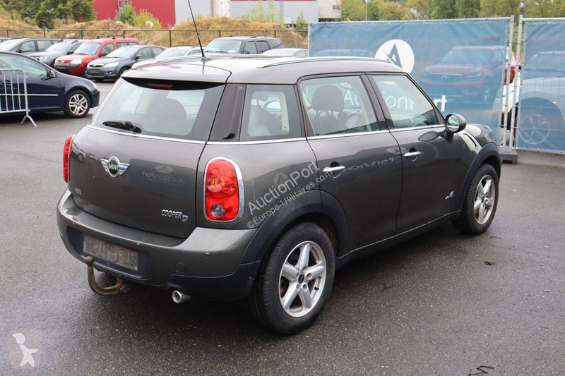 Furgoneta Mini R60