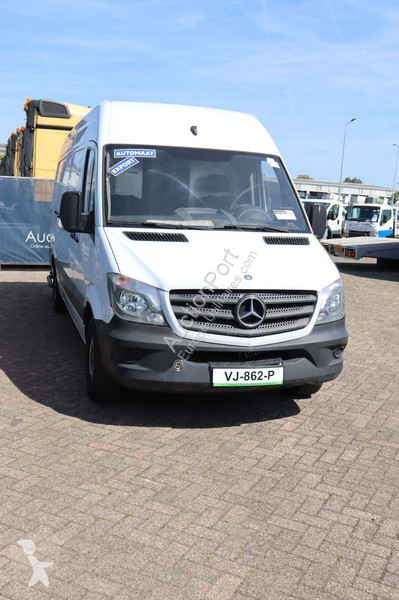 Véhicule utilitaire Mercedes 310 CDI