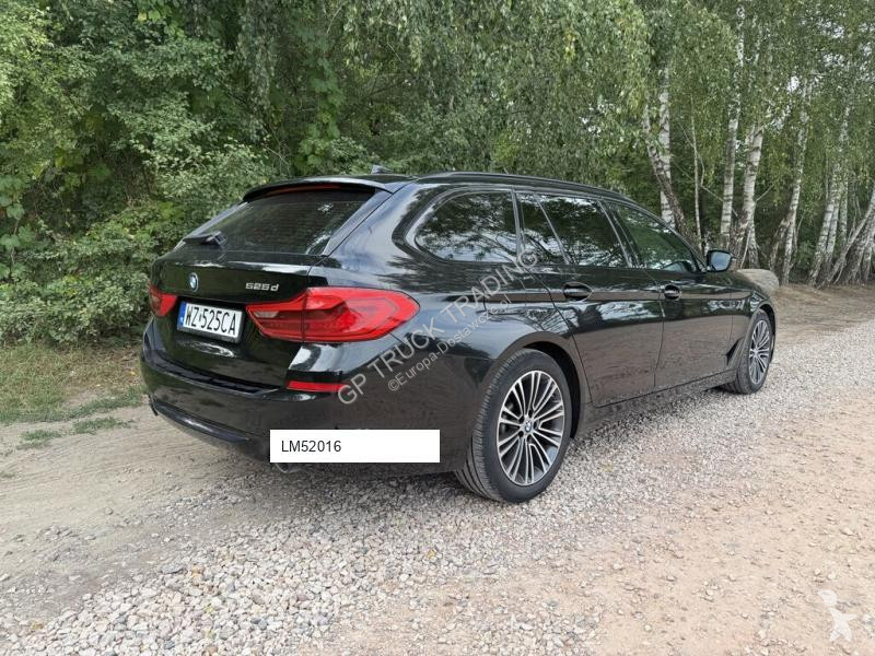Véhicule utilitaire BMW 525