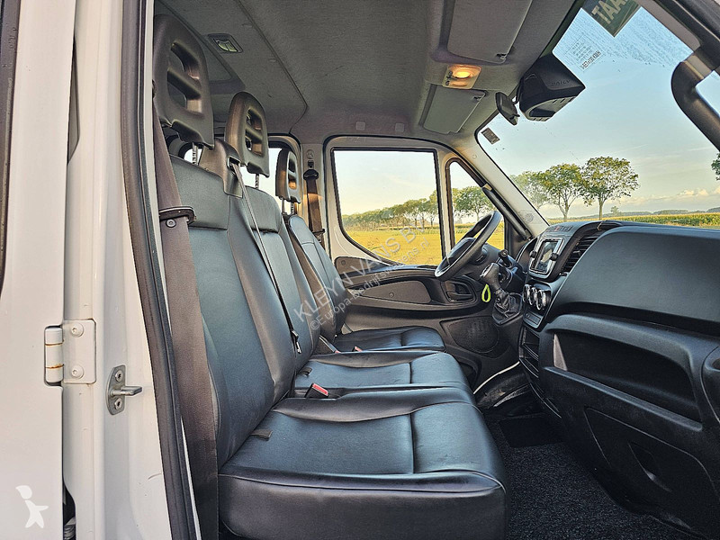 Véhicule utilitaire Iveco 35C14 Dub.Cab...