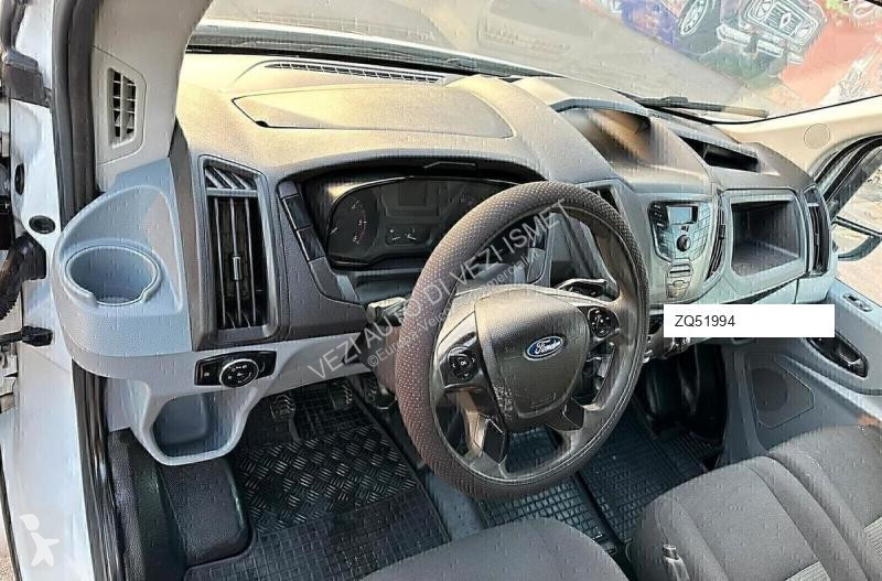 Véhicule utilitaire Ford TRANSIT