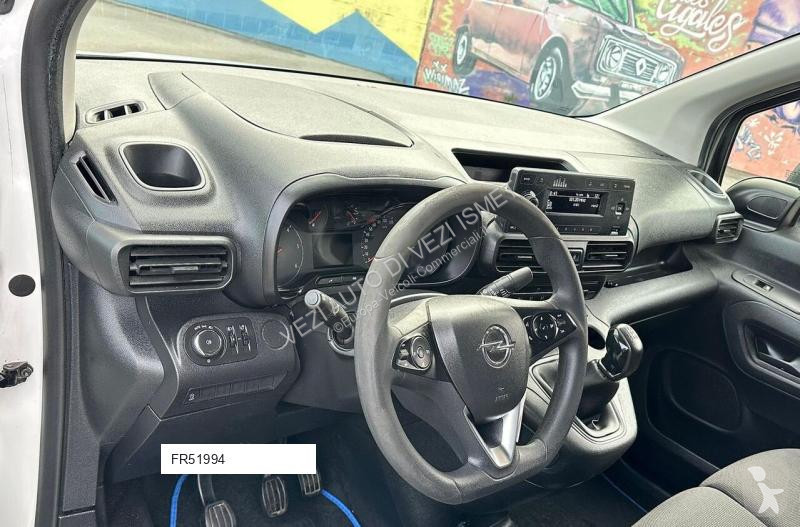Véhicule utilitaire Opel Сombo
