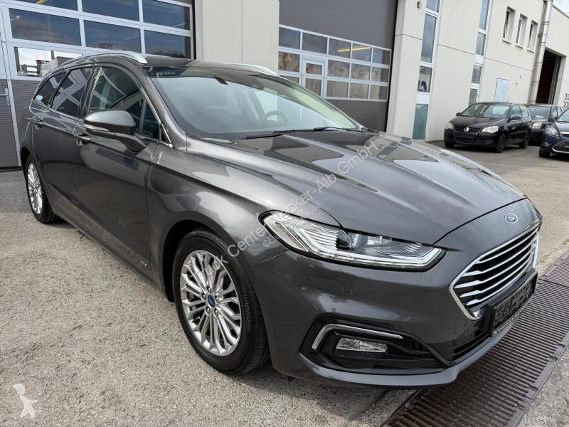 Véhicule utilitaire Ford Turnier Titanium 2.0...