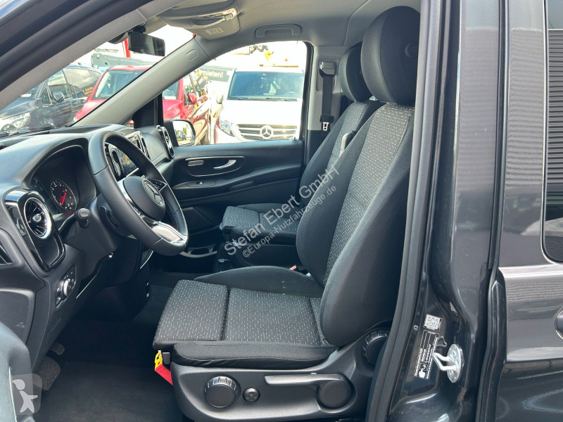 Véhicule utilitaire Mercedes 124 CDI Tourer...