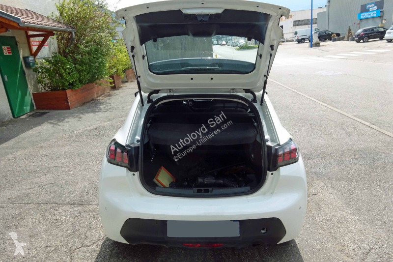 Véhicule utilitaire Peugeot STE 1,5 HDI 100