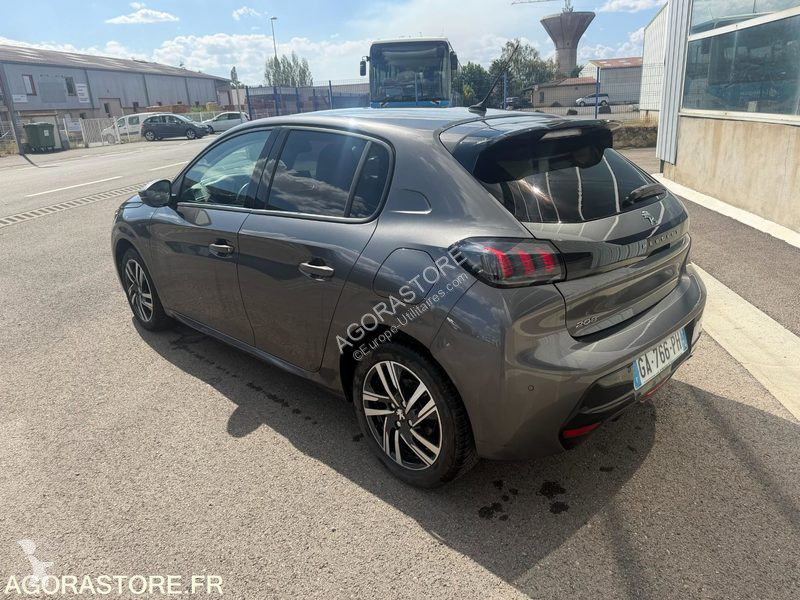 Véhicule utilitaire Peugeot 208