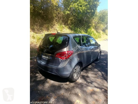 Véhicule utilitaire