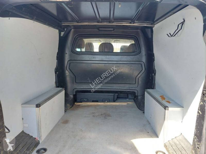 Véhicule utilitaire Peugeot