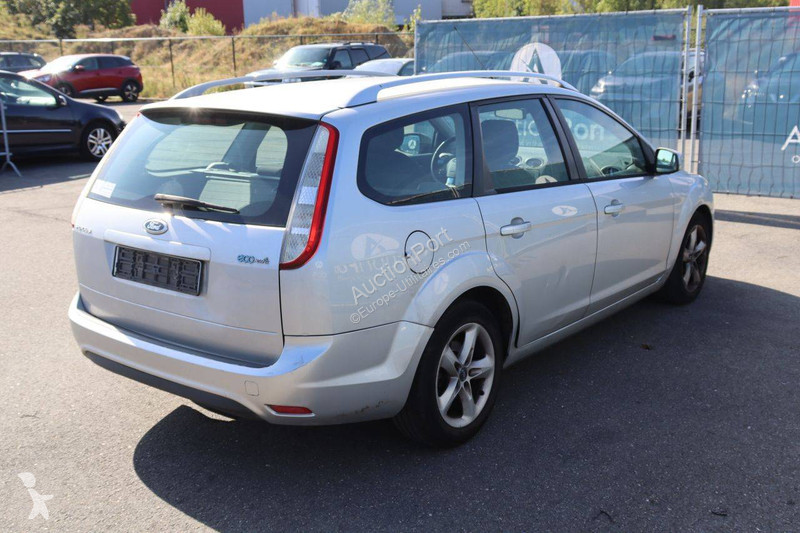 Véhicule utilitaire Ford