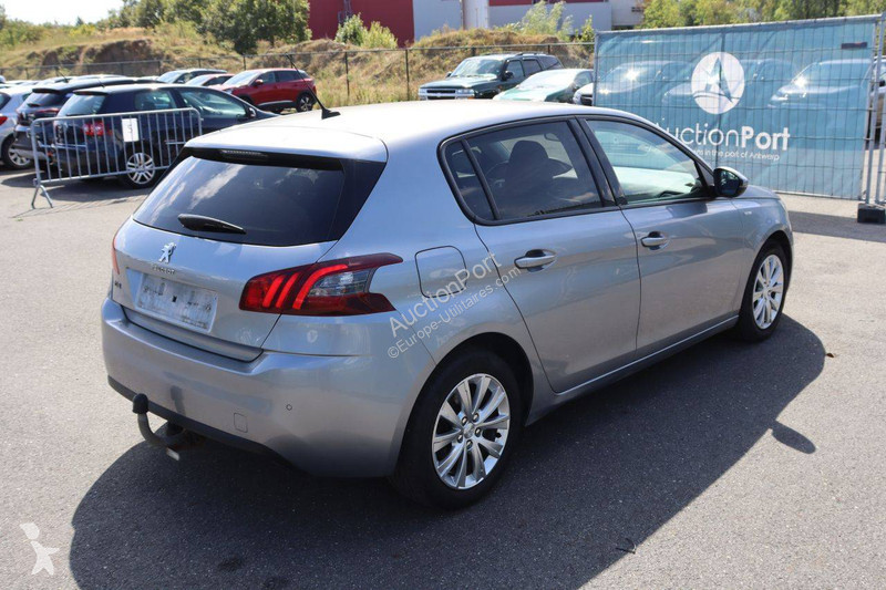 Véhicule utilitaire Peugeot