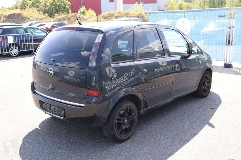 Véhicule utilitaire Opel