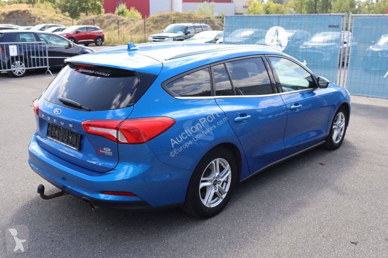 Véhicule utilitaire Ford