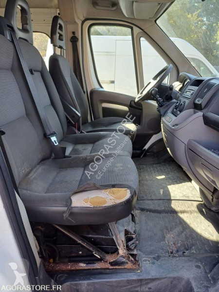 Véhicule utilitaire Peugeot BOXER