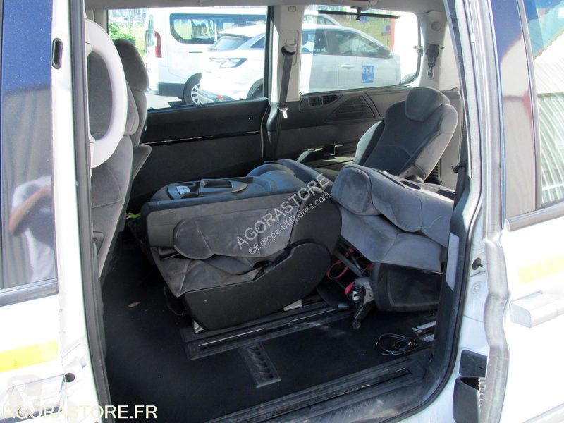 Véhicule utilitaire Citroën C8