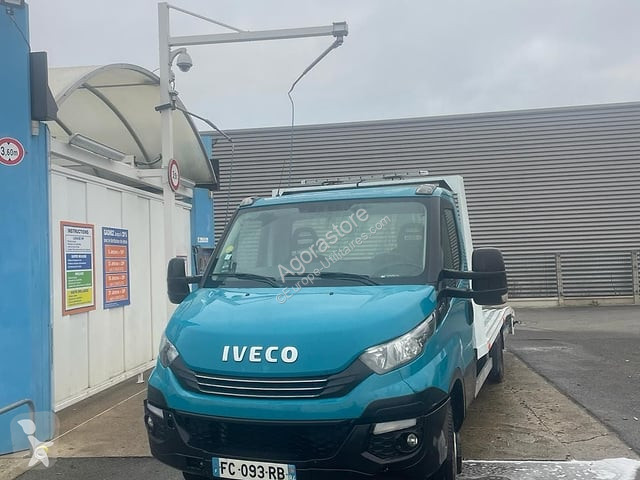 Véhicule utilitaire Iveco Iveco benne