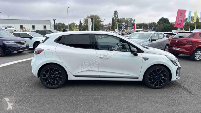 Véhicule utilitaire Renault CLIO V