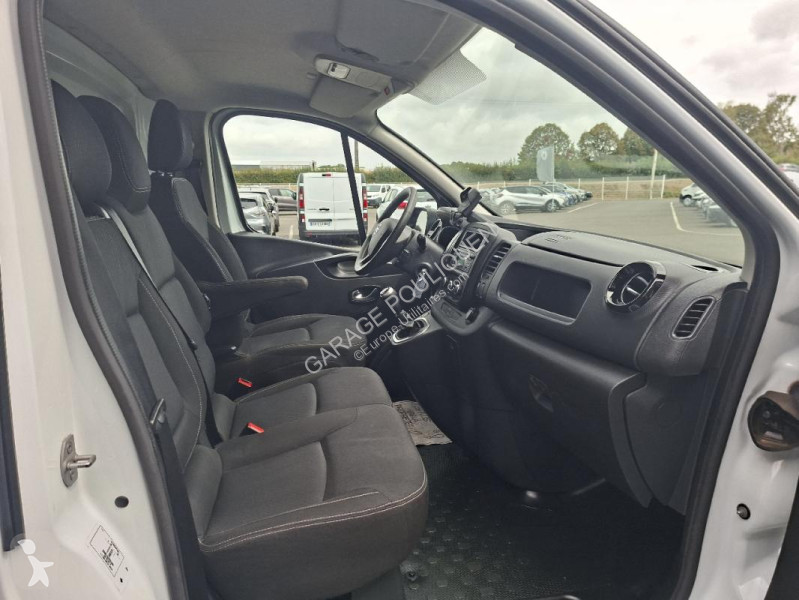 Véhicule utilitaire Nissan FGN L1H1 2.0 DCI 120...