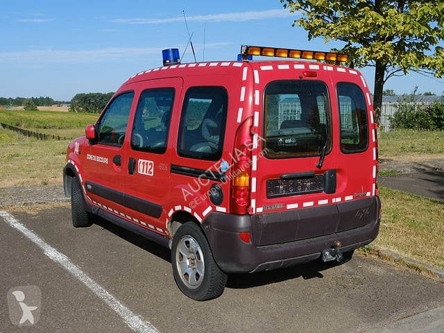 Véhicule utilitaire Renault 4X4
