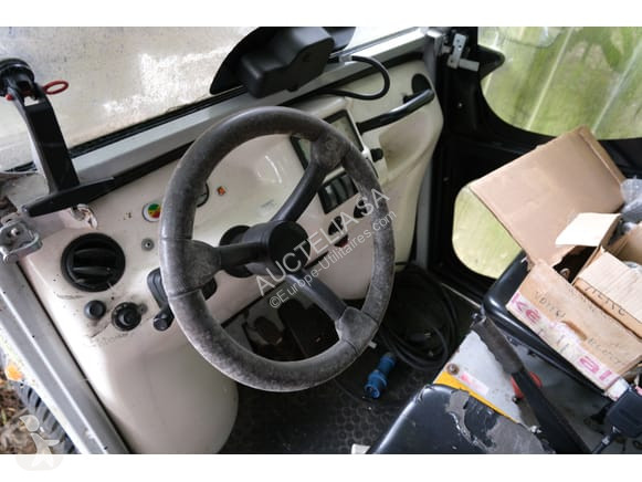 Véhicule utilitaire Alke ATX210E