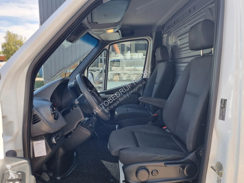 Véhicule utilitaire Mercedes 314 CDI L2H1/...