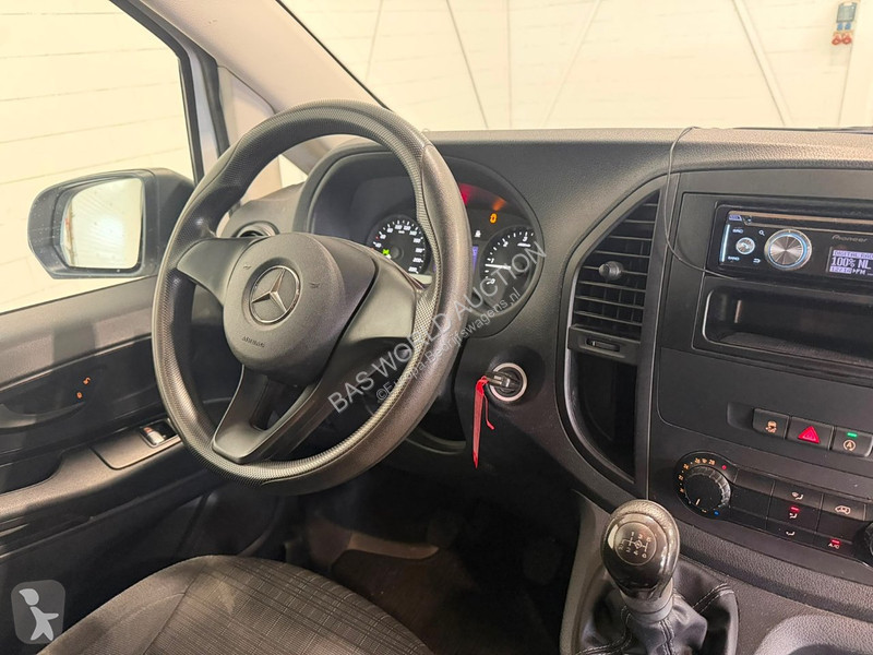 Véhicule utilitaire Mercedes Lang Vito