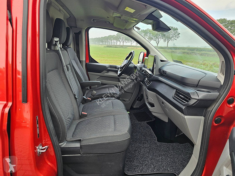 Лекотоварен автомобил Ford 2.0 L2 LIMITED 170Pk !
