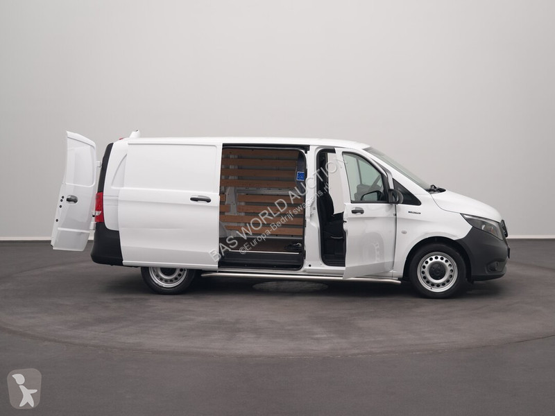 Bedrijfswagen Mercedes