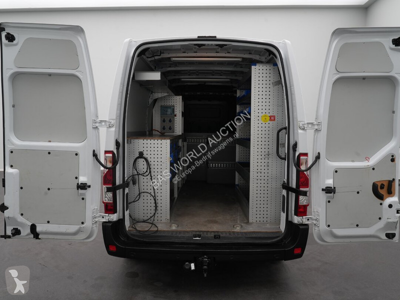 Furgoneta Renault 135PK
