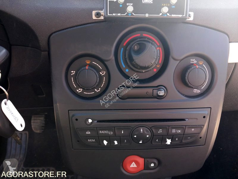 Véhicule utilitaire Renault CLIO