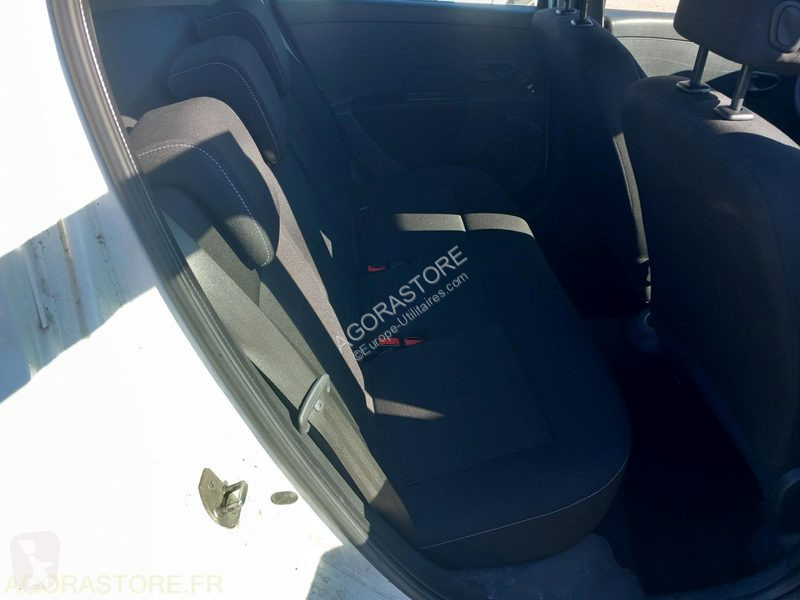 Véhicule utilitaire Renault CLIO