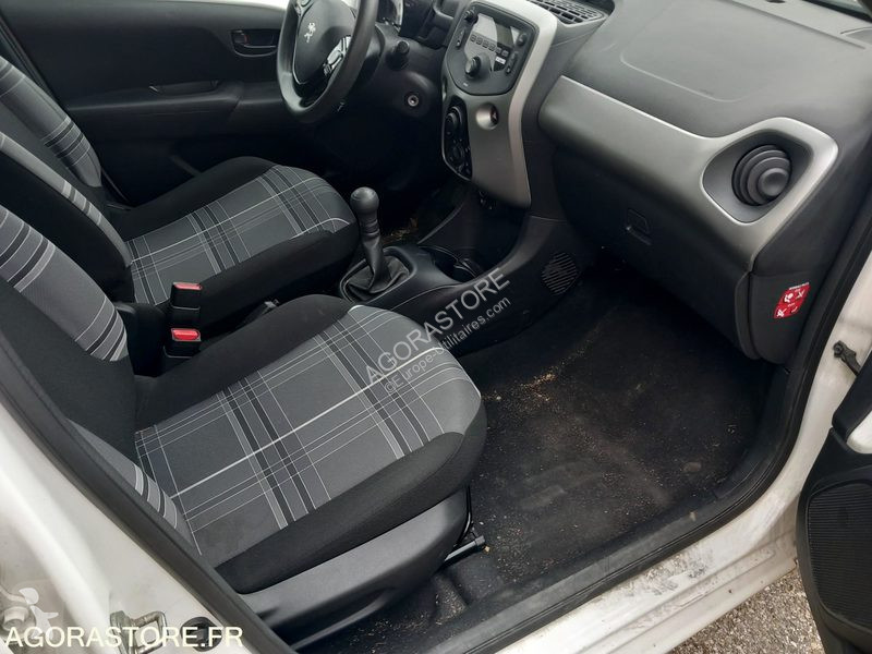 Véhicule utilitaire Peugeot 108