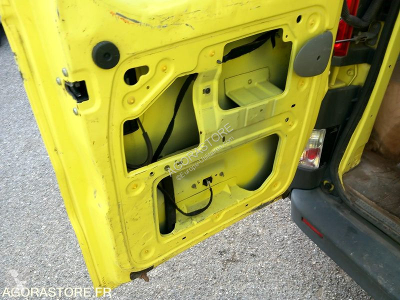 Véhicule utilitaire Renault TRAFIC