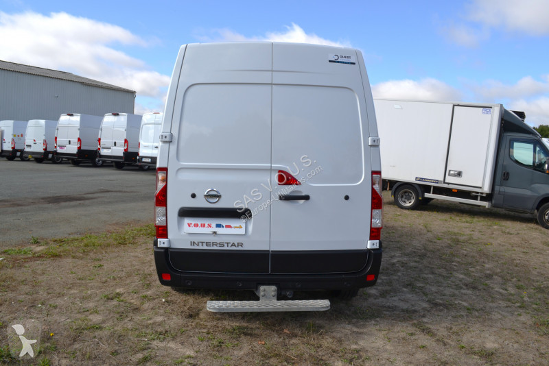 Лекотоварен автомобил Nissan NISSAN INTERSTAR...