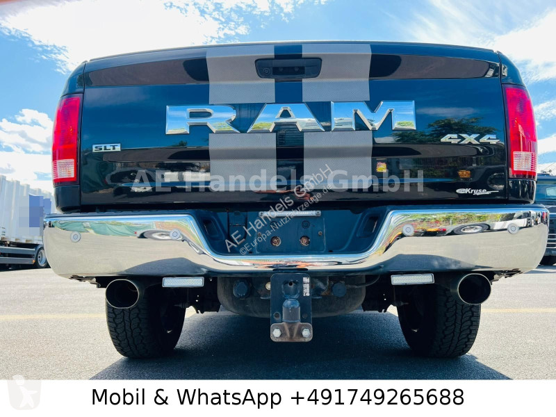 Комерційні автомобілі Dodge RAM 1500 Classic...