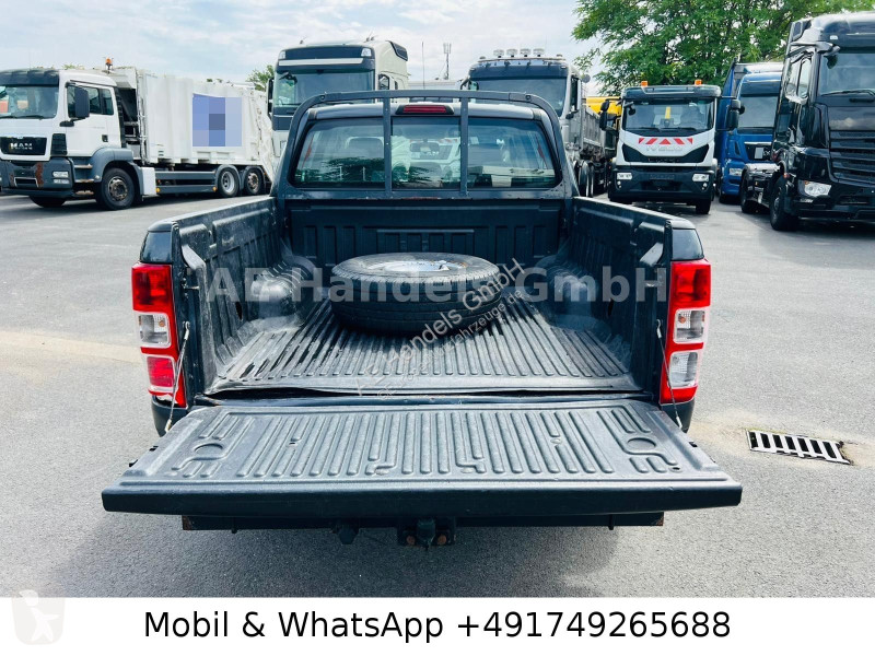 Лекотоварен автомобил Ford XL 2.2 DoKa 4x4...