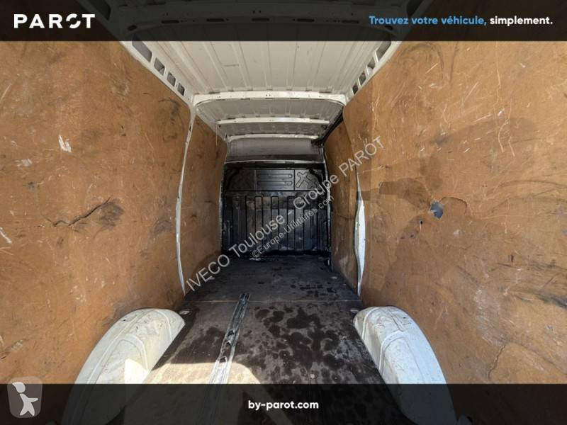 Véhicule utilitaire Iveco