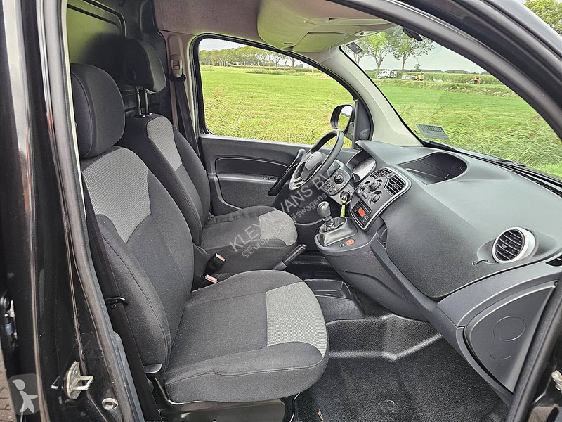 Лекотоварен автомобил Renault 1.5 L1 2XZijdeur...