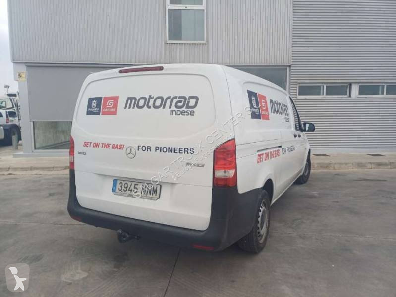 Furgoneta Mercedes