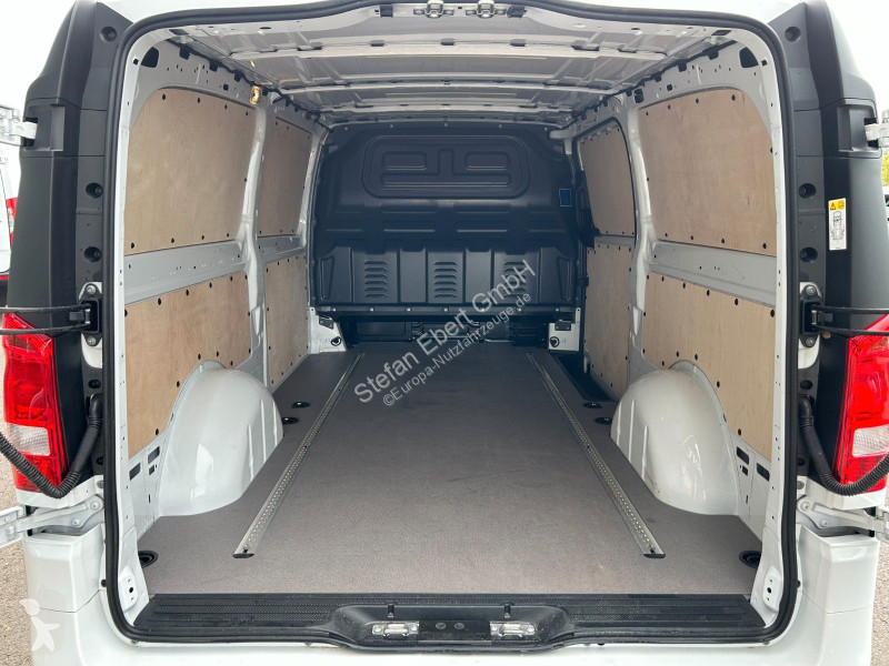 Furgoneta Mercedes Vito  9G Extral Klima Kamera...